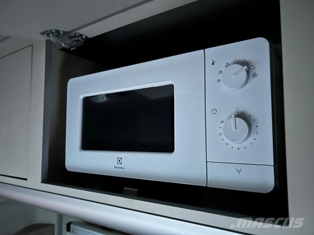 Mercedes-Benz 2853 Šasija ar kabīni