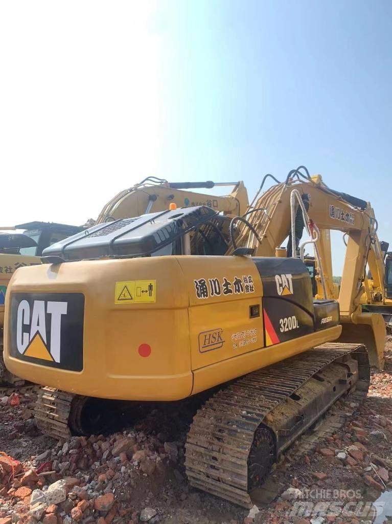 CAT 320 D L Kāpurķēžu ekskavatori