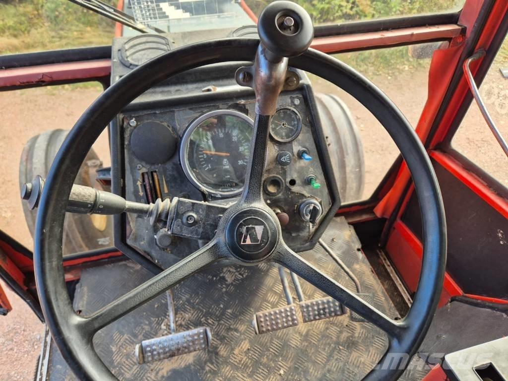 Valmet 805 Traktori