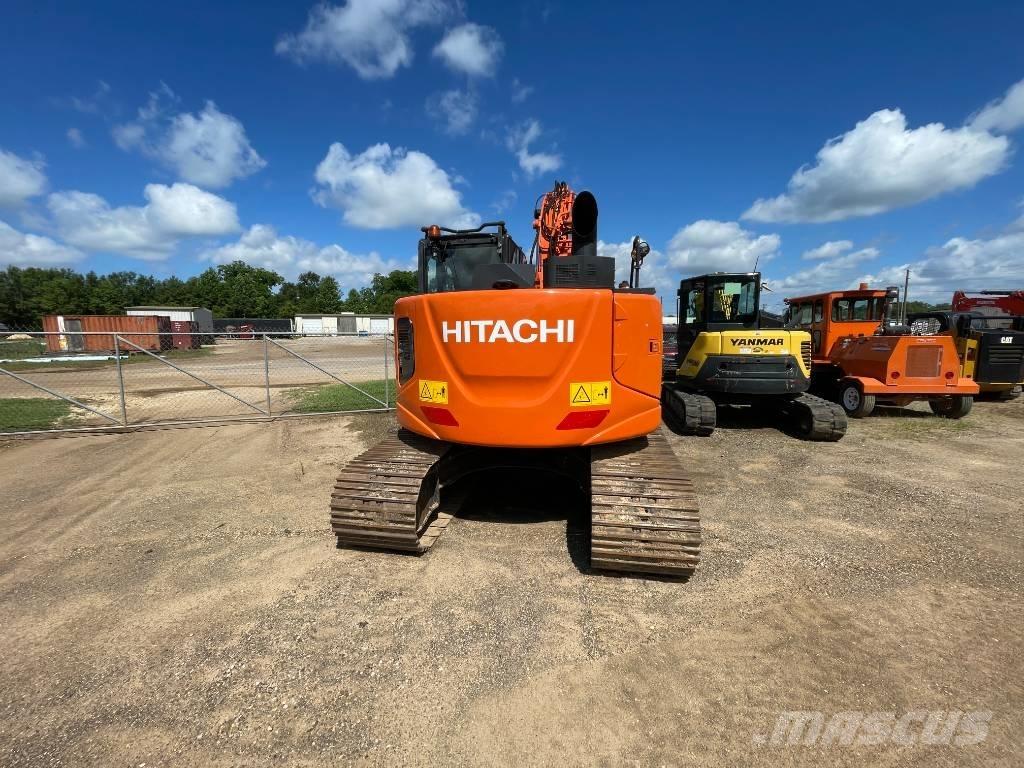 Hitachi ZX 135 US-6 Kāpurķēžu ekskavatori