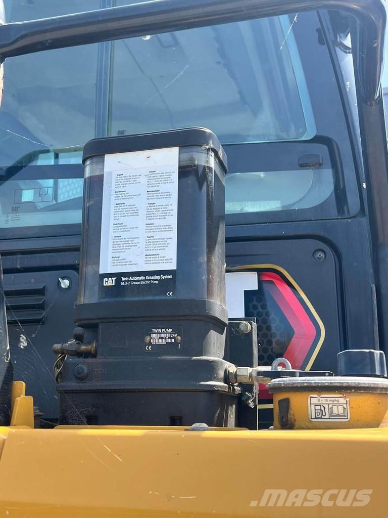 CAT 730 Karjeras kravas automašīnas