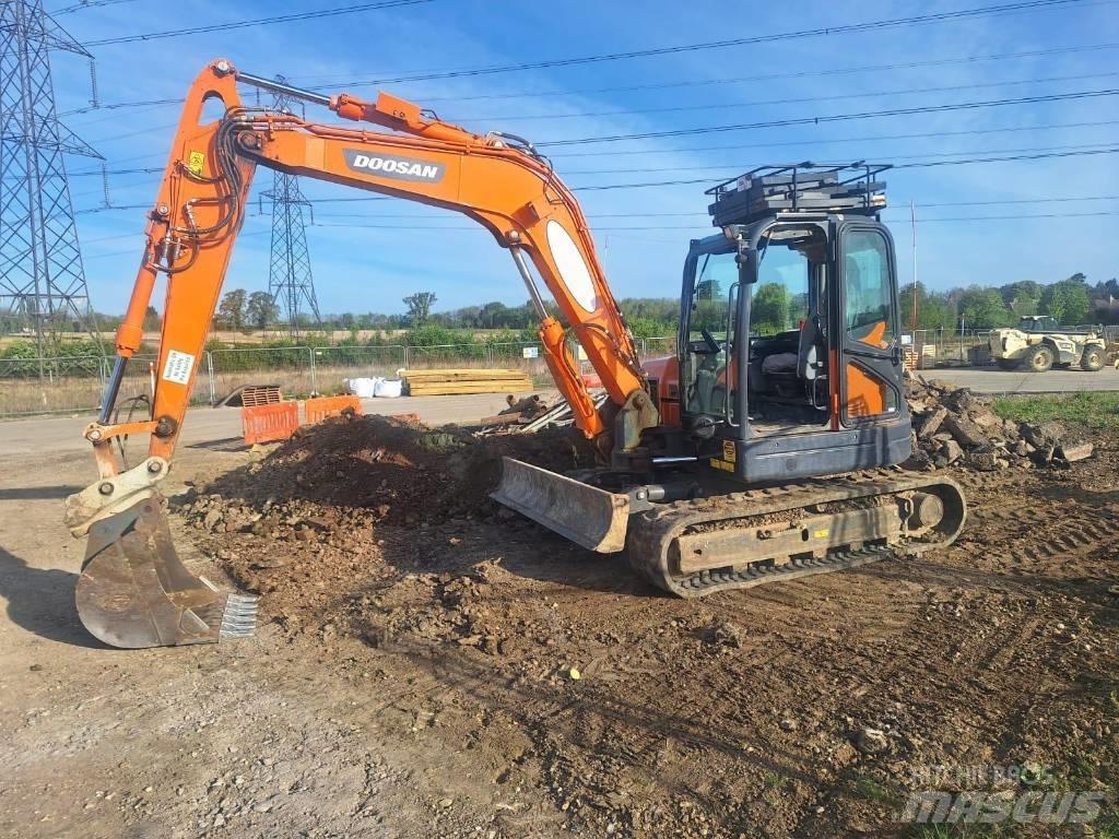 Doosan DX 85 R Vidēja lieluma ekskavatori 7 t - 12 t