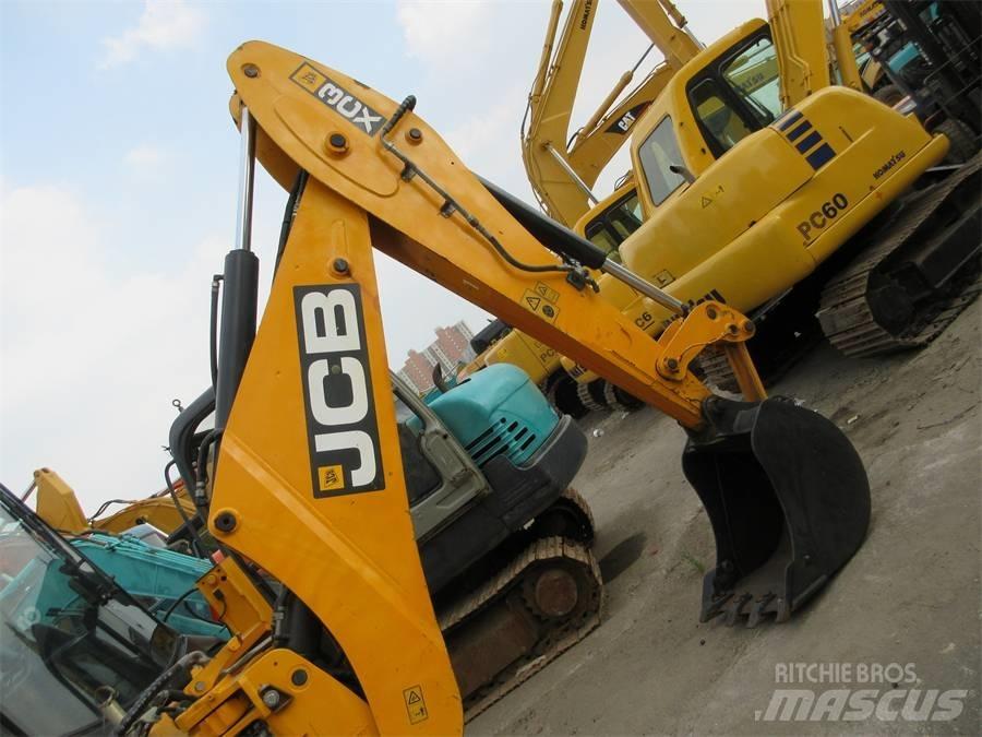 JCB 3 CX Ekskavatori-iekrāvēji