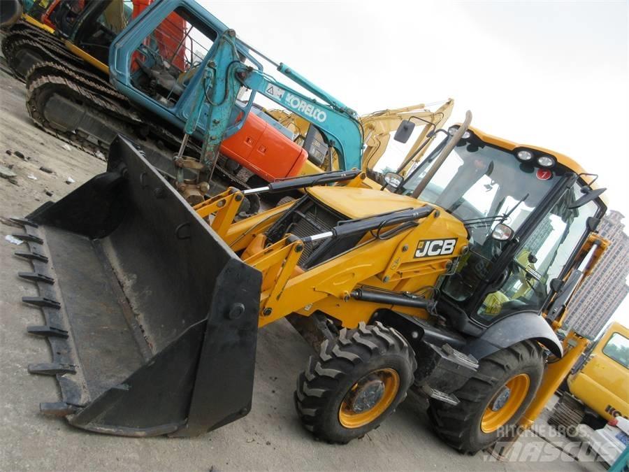 JCB 3 CX Ekskavatori-iekrāvēji