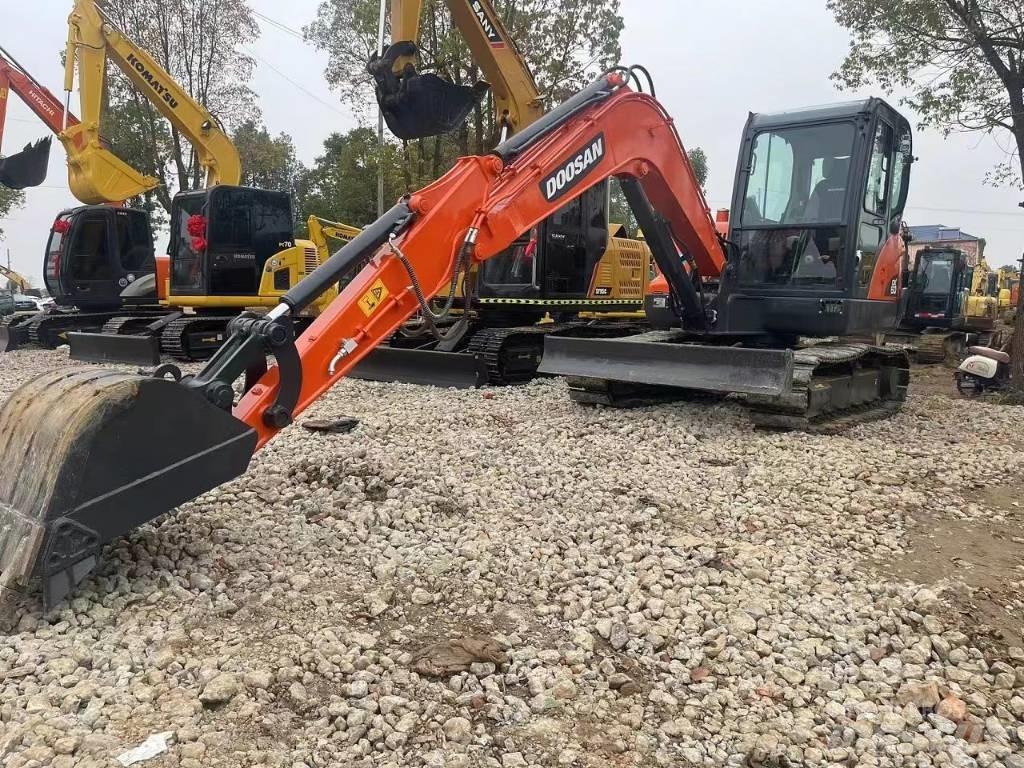 Doosan DX60 Mini ekskavatori < 7 t