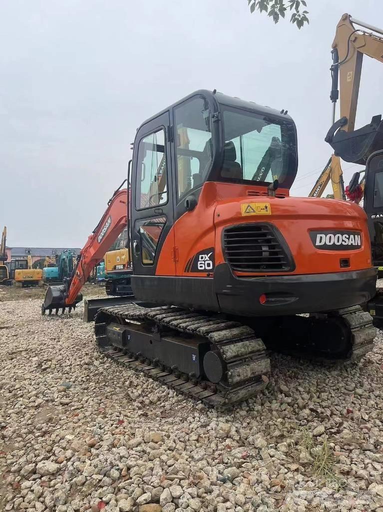 Doosan DX60 Mini ekskavatori < 7 t