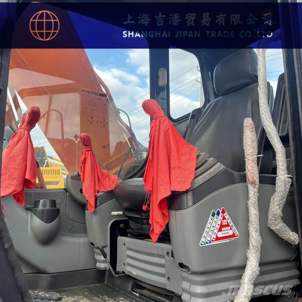 Hitachi ZX 160 Kāpurķēžu ekskavatori