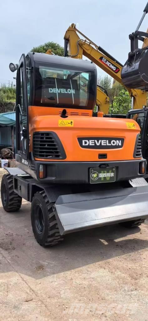 Develon DX60W ECO Ekskavatori uz riteņiem