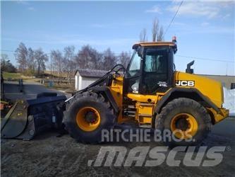 JCB 418 S Iekrāvēji uz riteņiem