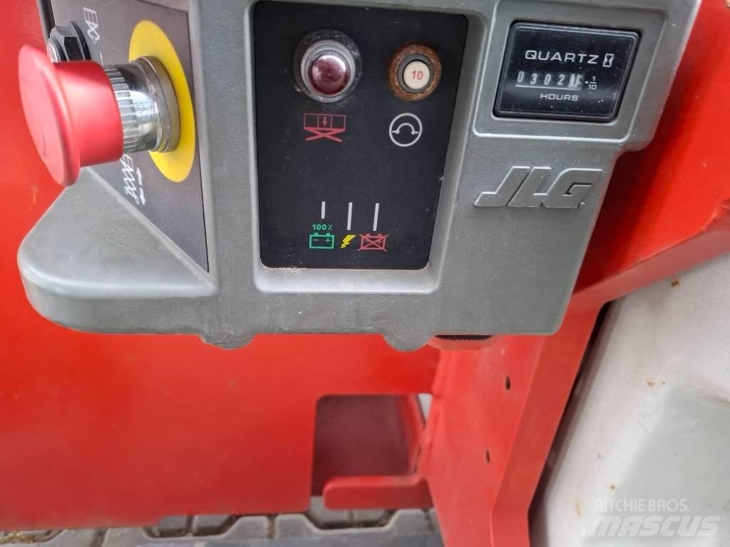 JLG 2646 ES Šķerveida pacēlāji