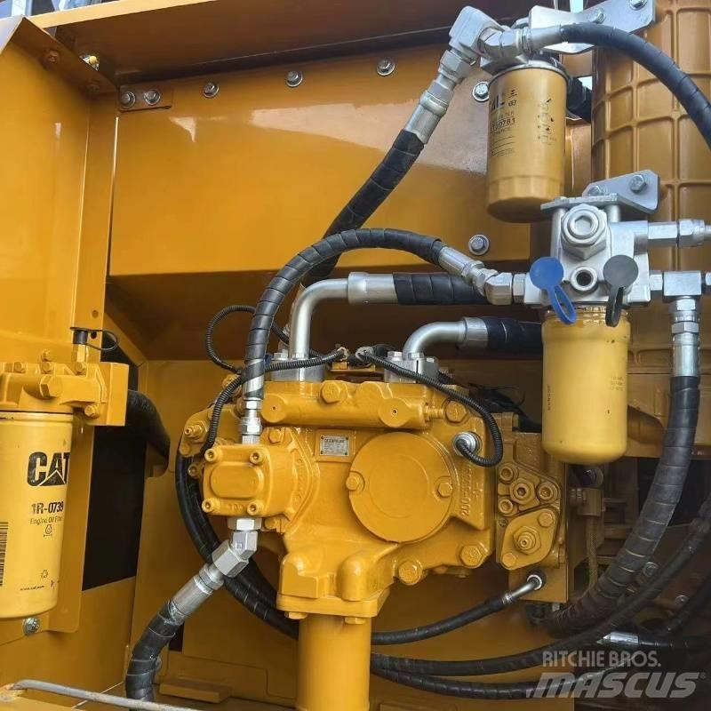 CAT 320 D Kāpurķēžu ekskavatori
