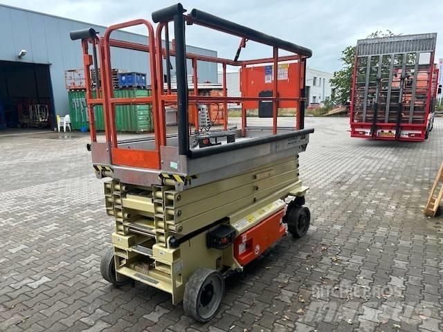 JLG 3246 ES Šķerveida pacēlāji