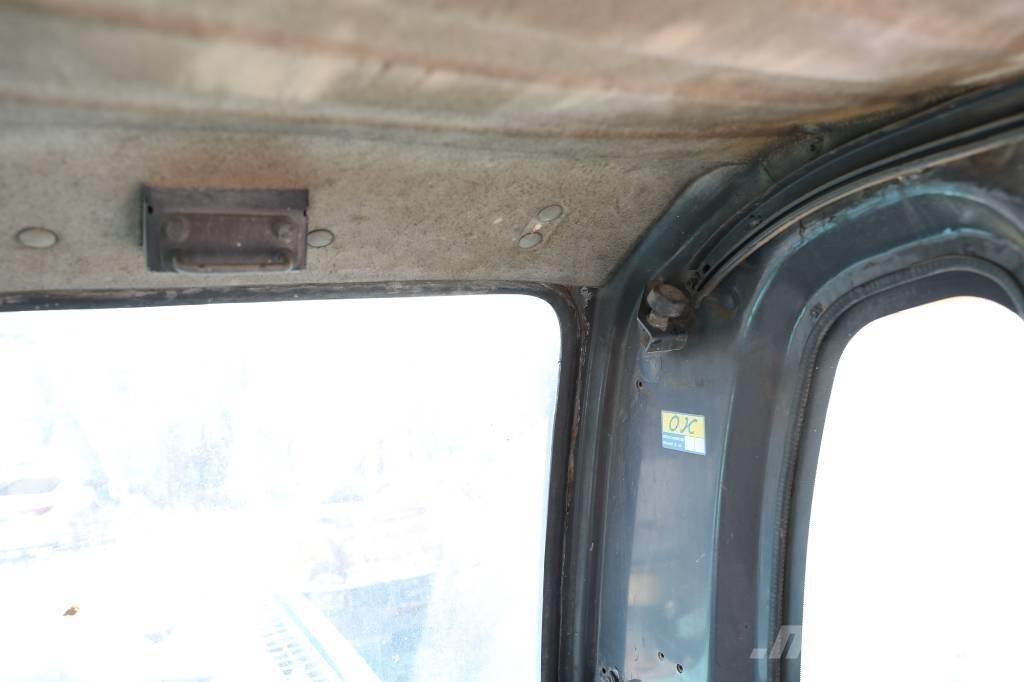 Kobelco SK 210-8 Kāpurķēžu ekskavatori