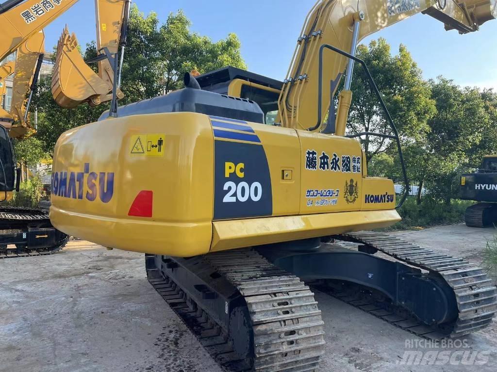 Komatsu PC 200-8 Kāpurķēžu ekskavatori