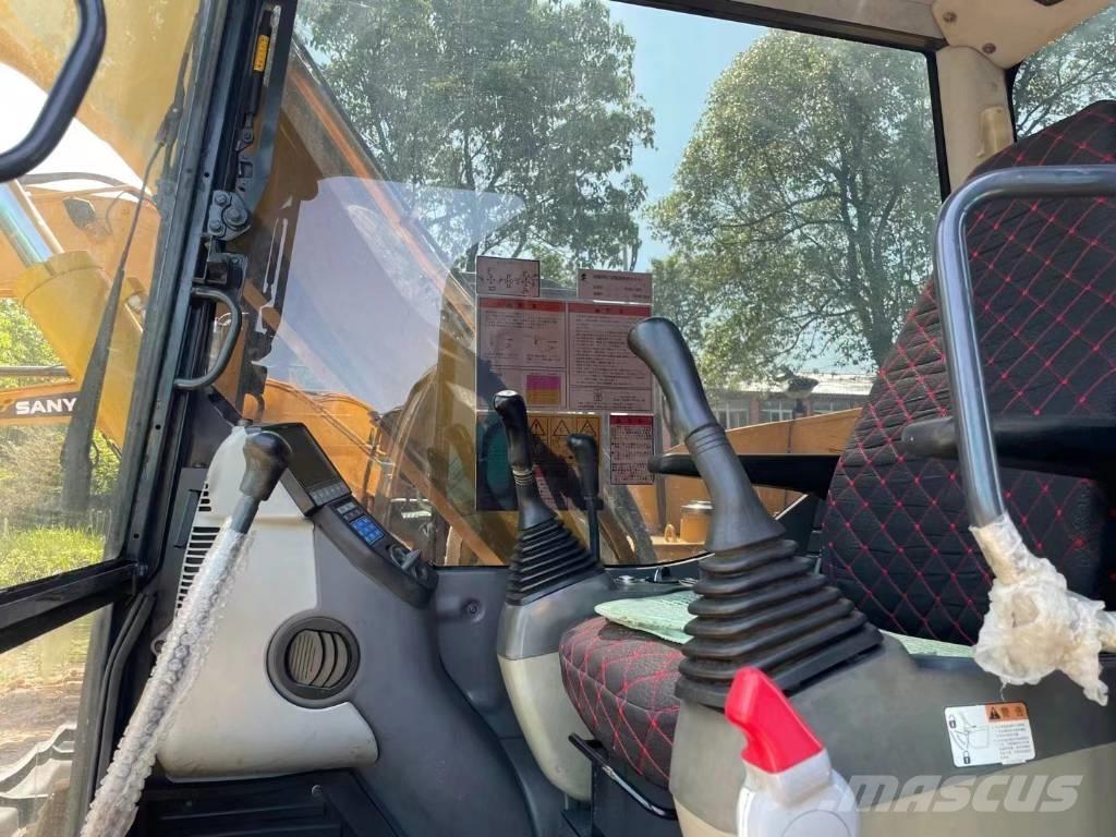 Komatsu PC70-8 Vidēja lieluma ekskavatori 7 t - 12 t