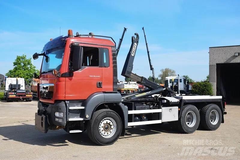 MAN TGS 33.440 Treileri ar āķi