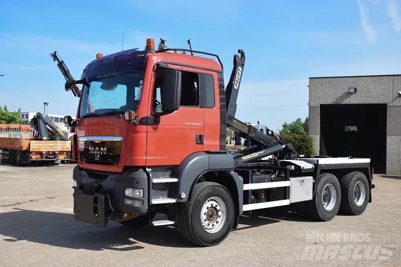 MAN TGS 33.440 Treileri ar āķi