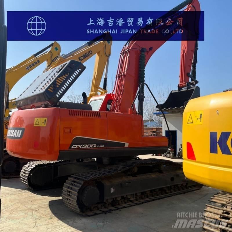 Doosan DX 300 Kāpurķēžu ekskavatori