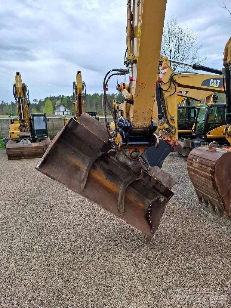 CAT 320 EL Kāpurķēžu ekskavatori