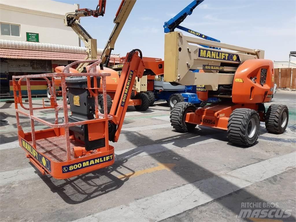JLG 450AJ Strēles pacēlāji