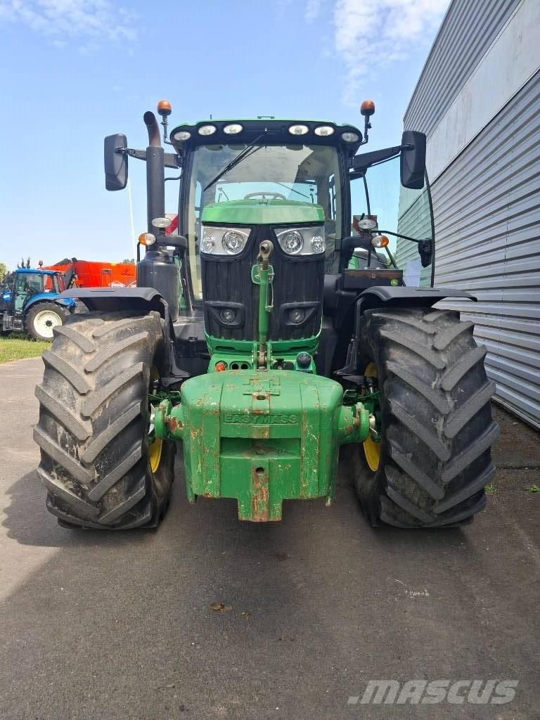 John Deere 6195 R Traktori
