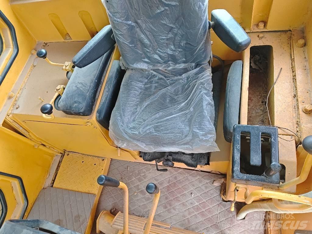 CAT D 7 G Kāpurķēžu buldozeri
