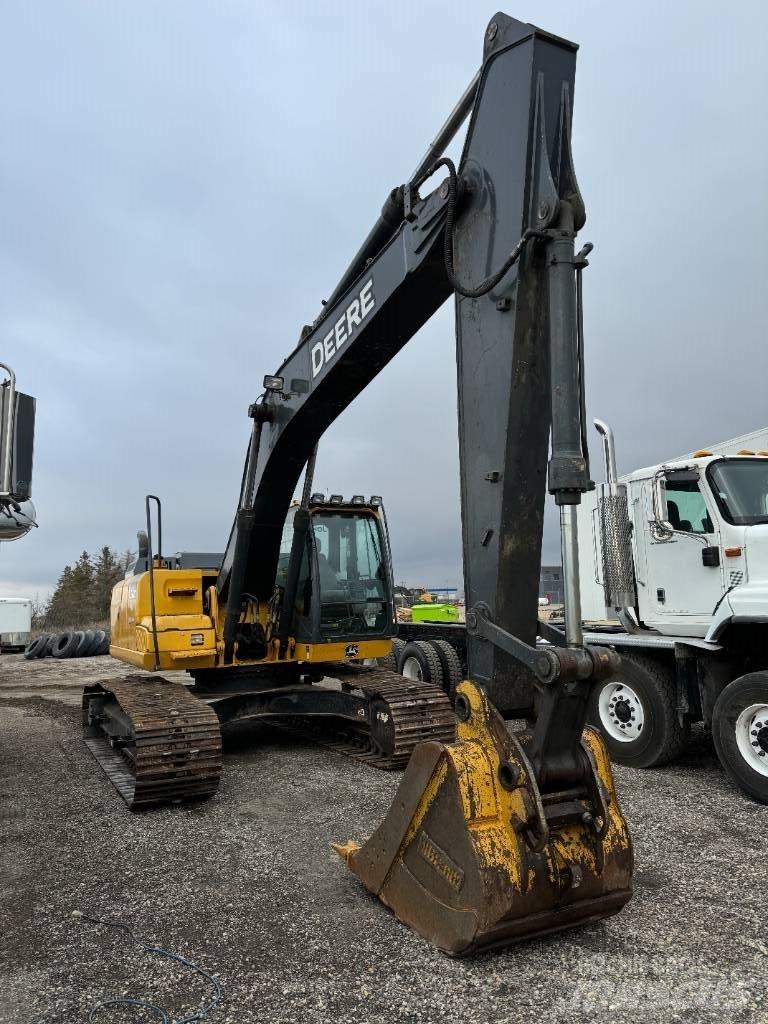 DEERE 210G LC Kāpurķēžu ekskavatori