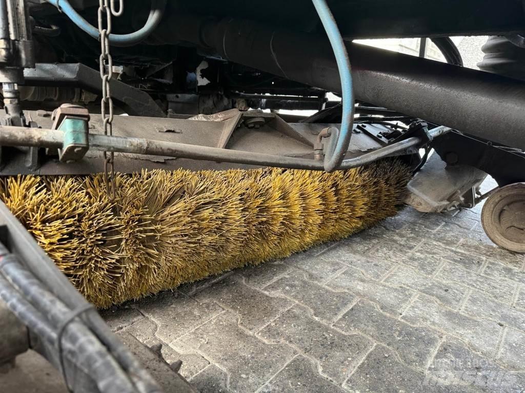 DAF FA LF55 Ielu tīrīšanas mašīnas