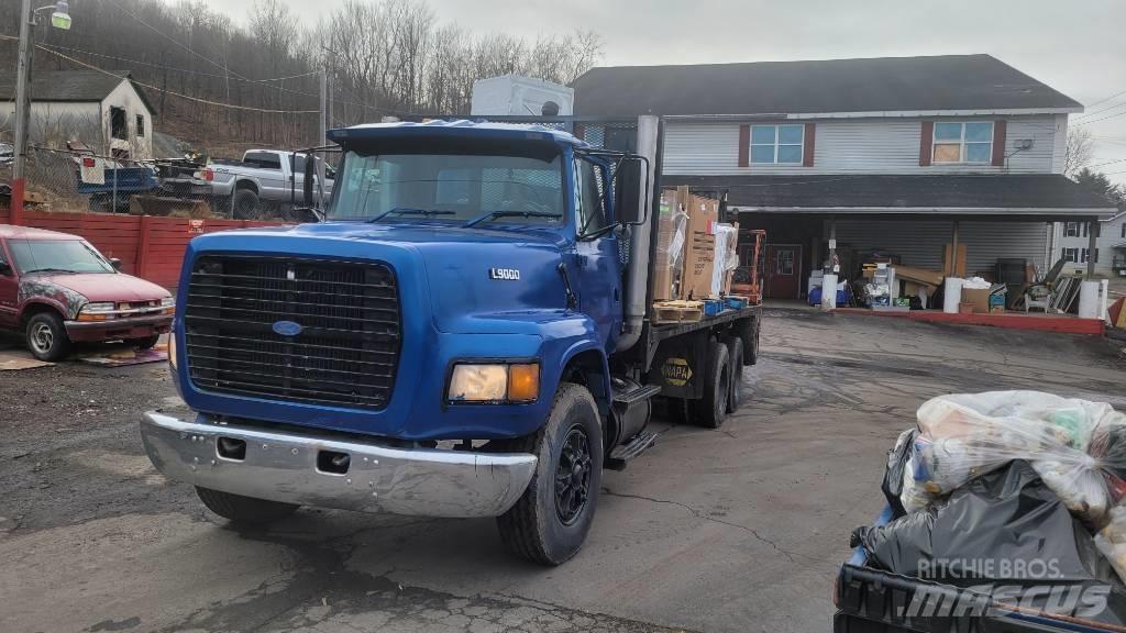 Ford F9000 Platformas/izkraušana no sāniem