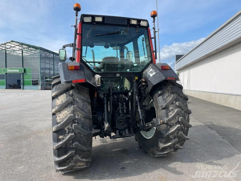 Valtra X 120 Traktori