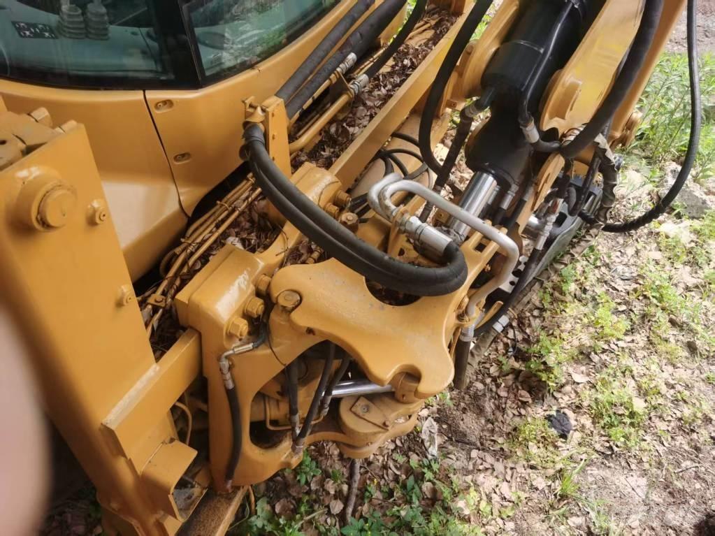 JCB 4 CX Ekskavatori-iekrāvēji