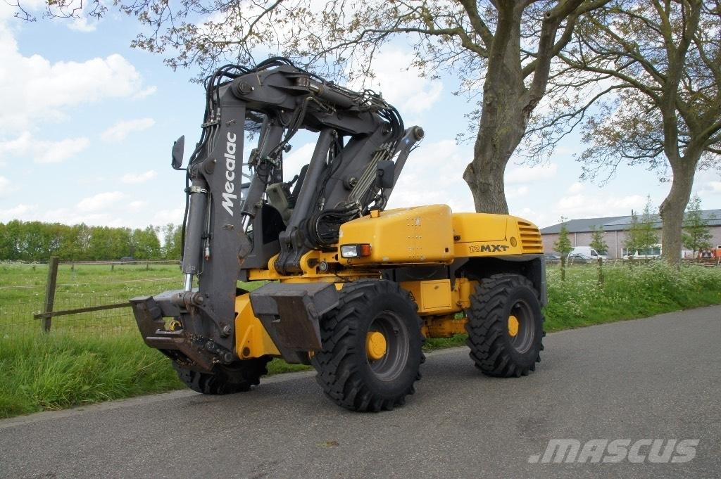 Mecalac 12 MXT Ekskavatori uz riteņiem