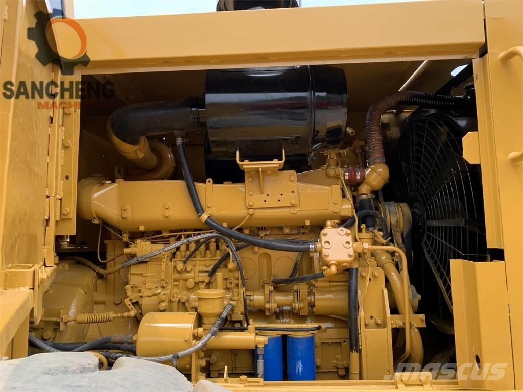 CAT 950E Iekrāvēji uz riteņiem