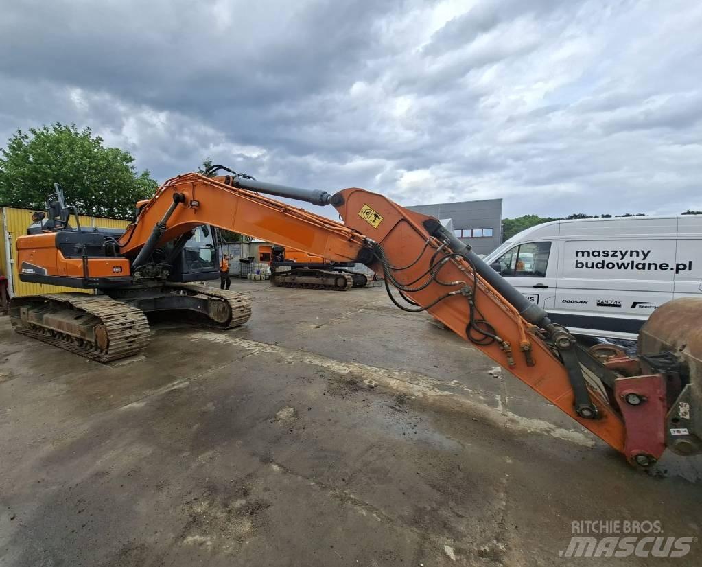 Doosan DX225LC-5 Kāpurķēžu ekskavatori
