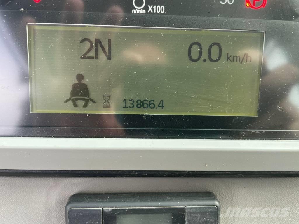 CAT 980 M Iekrāvēji uz riteņiem