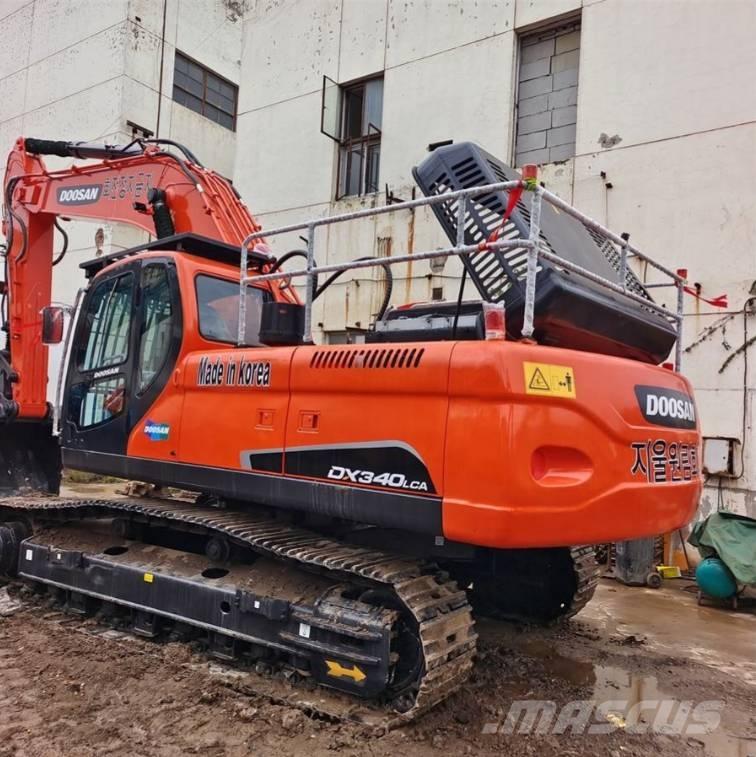 Doosan DX 340 LC Kāpurķēžu ekskavatori