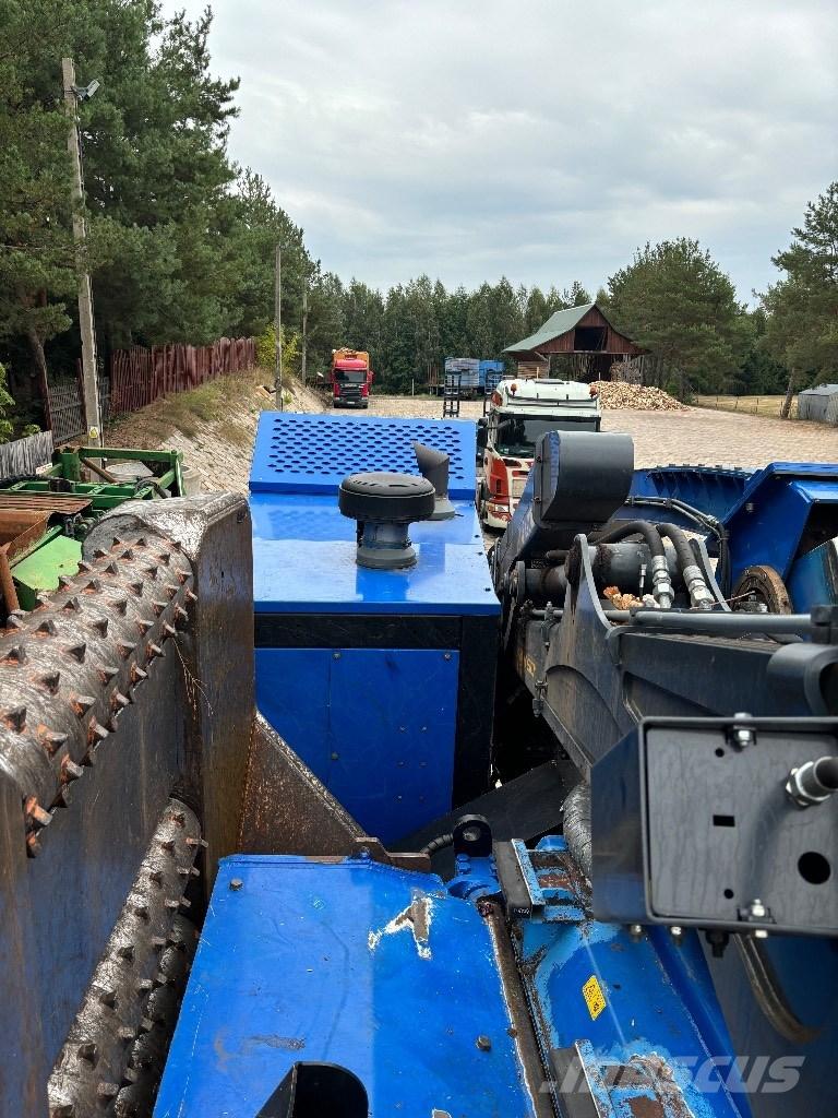 Bruks 1006 Koksnes šķeldotāji