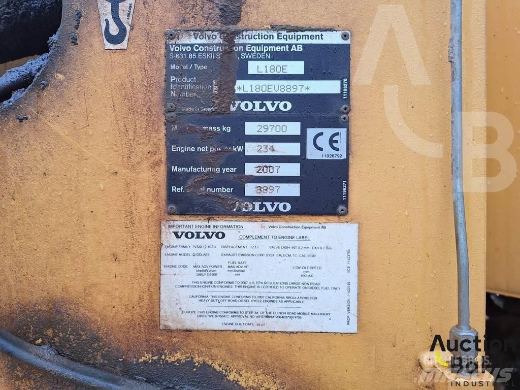 Volvo L 180 E Iekrāvēji uz riteņiem