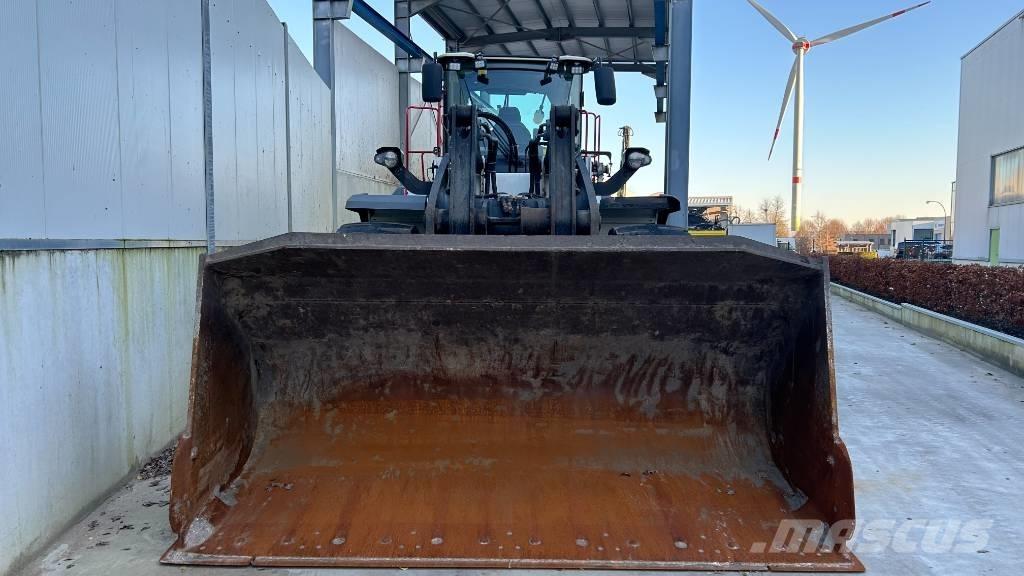 Hidromek HMK 640 WL Riteņu buldozeri