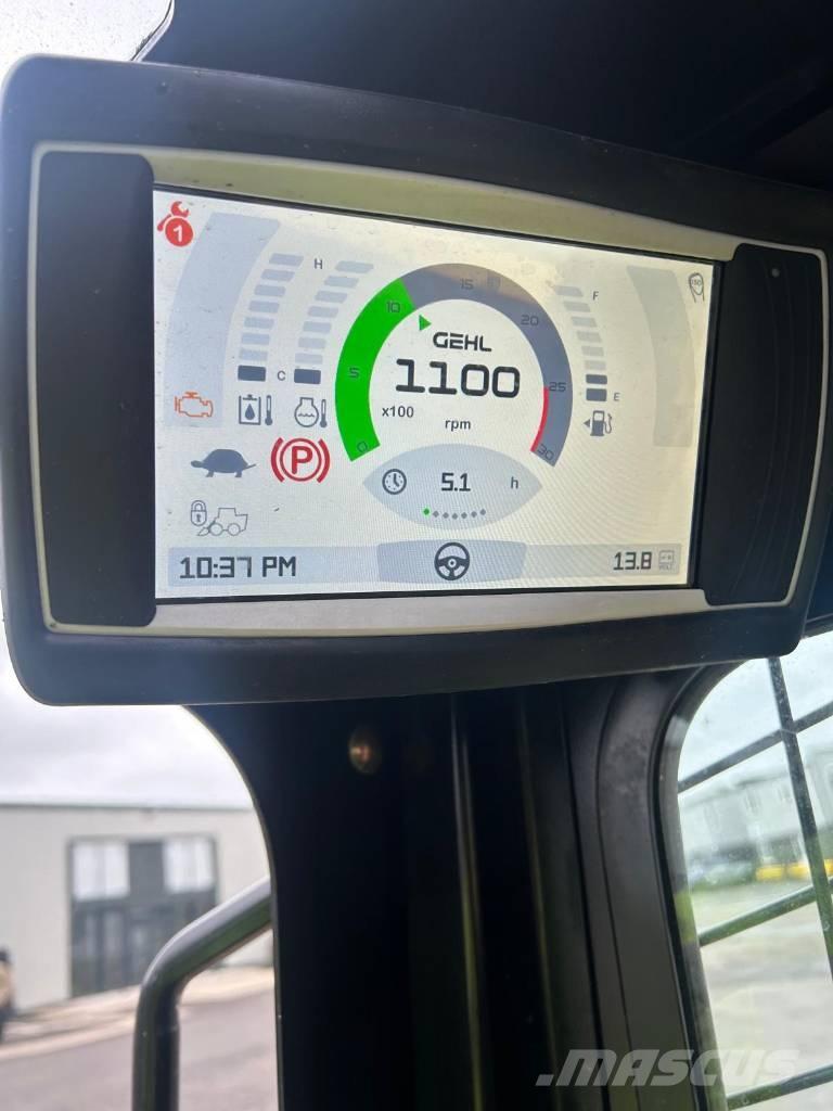 Gehl V210 Lietoti riteņu kompaktiekrāvēji