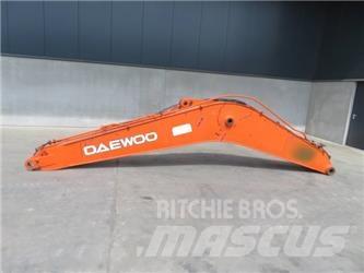 Daewoo DX 225 LC Šasija un piekare