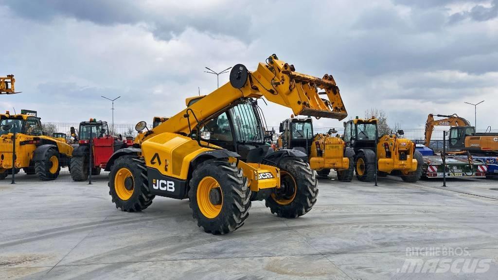 JCB 531-70 Teleskopiskie manipulatori