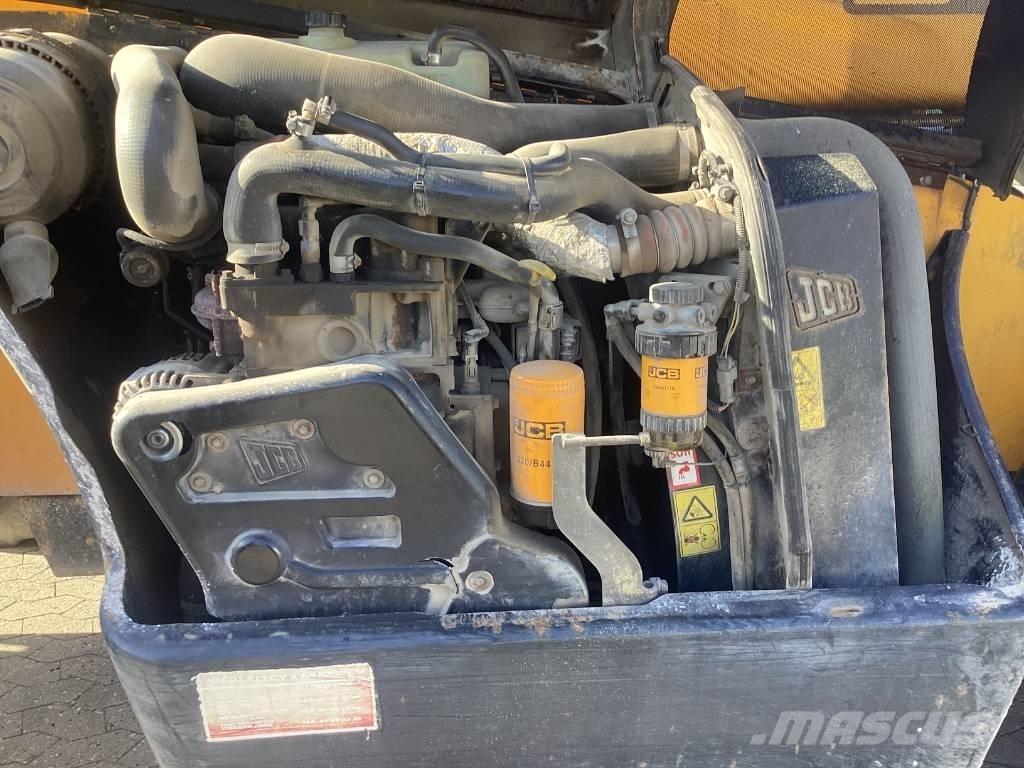 JCB 540-140 Teleskopiskie manipulatori
