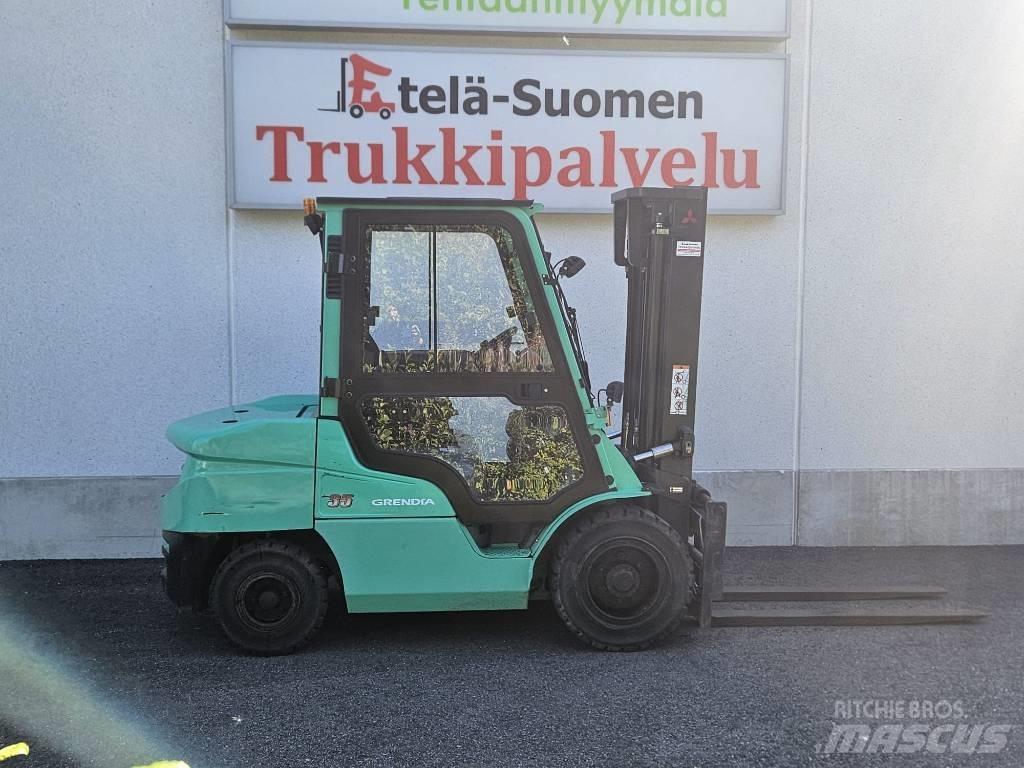 Mitsubishi FD35N Tehnika ar dīzeļa dzinēju