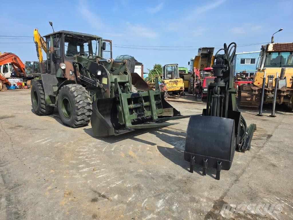 Ahlmann AS 12 B Iekrāvēji uz riteņiem