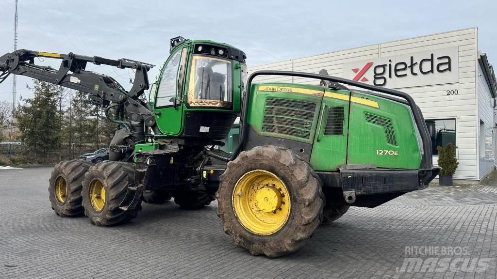 John Deere 1270 E Harvesteri