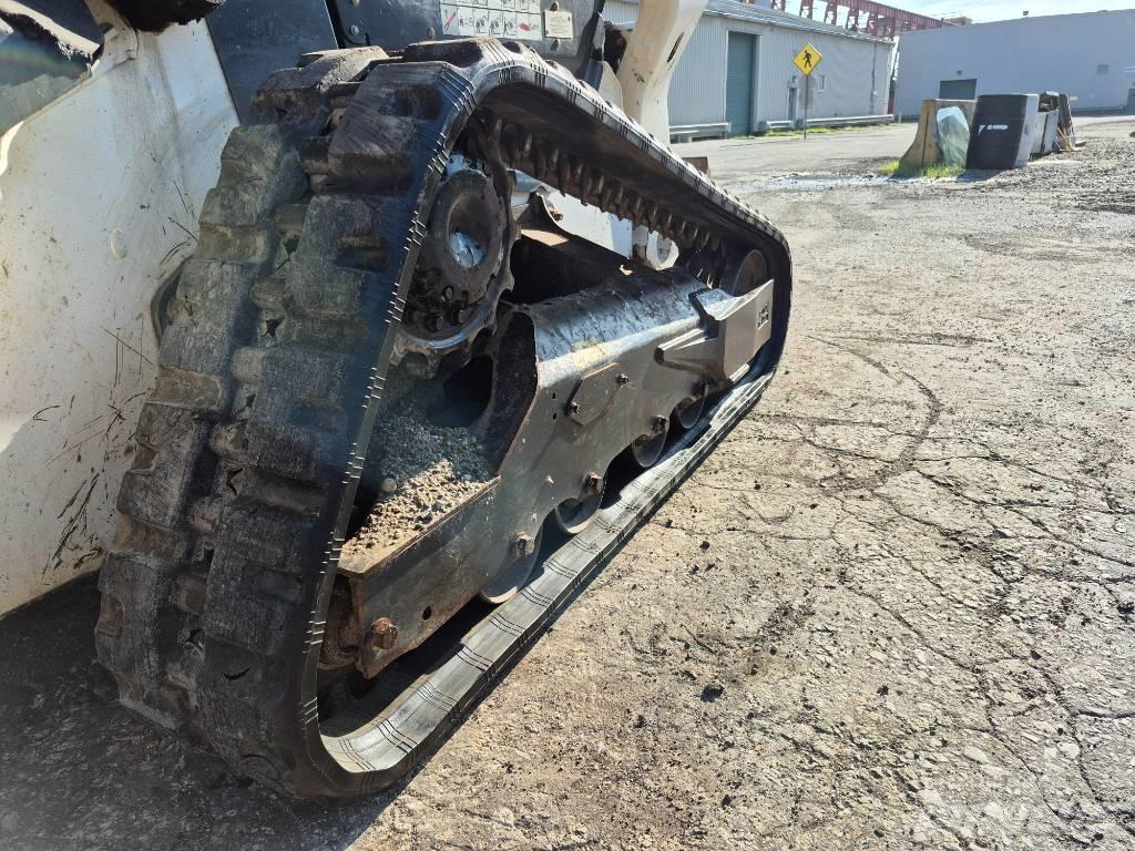 Bobcat T 76 Lietoti riteņu kompaktiekrāvēji