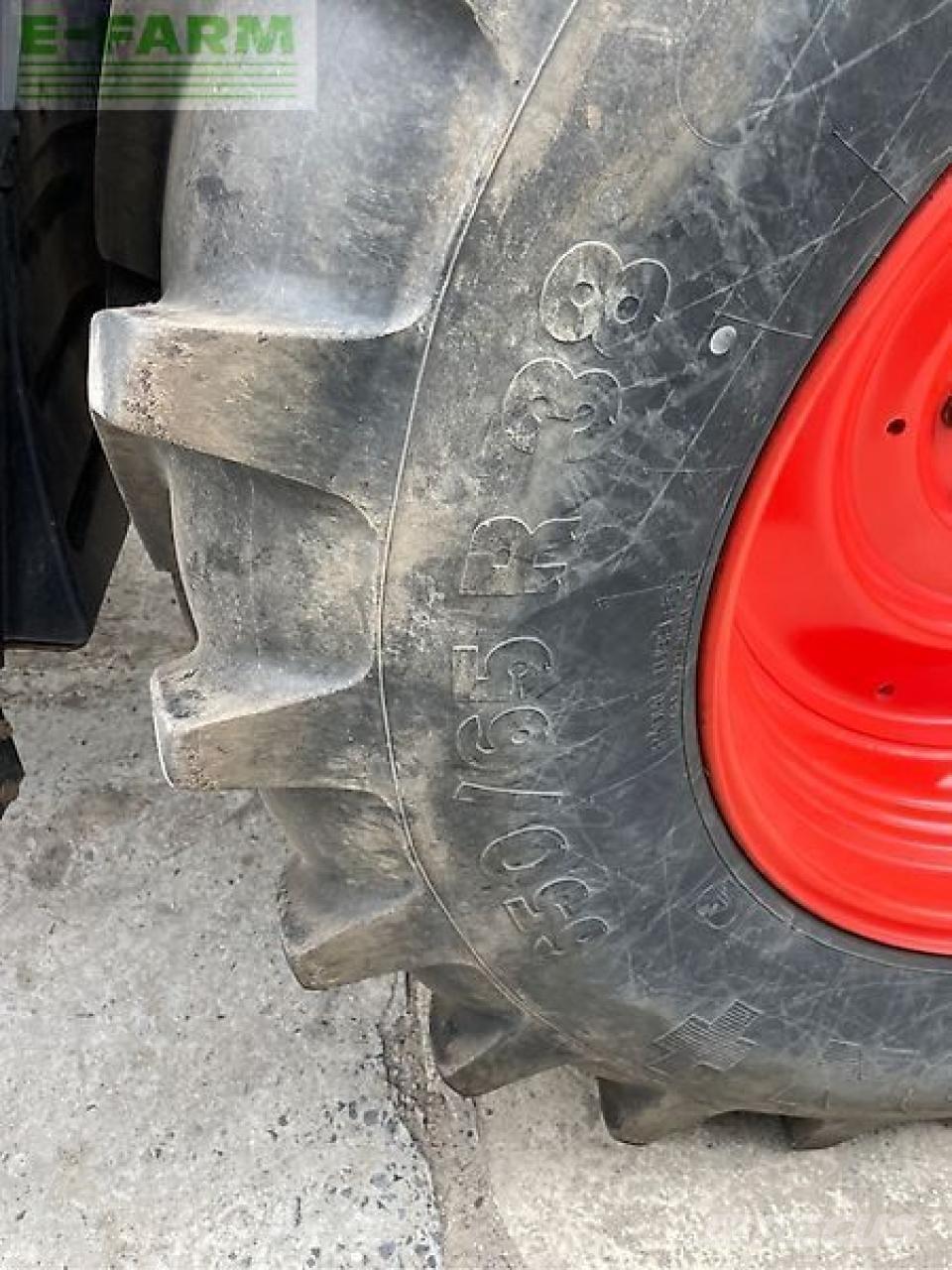 CLAAS arion 610 Traktori