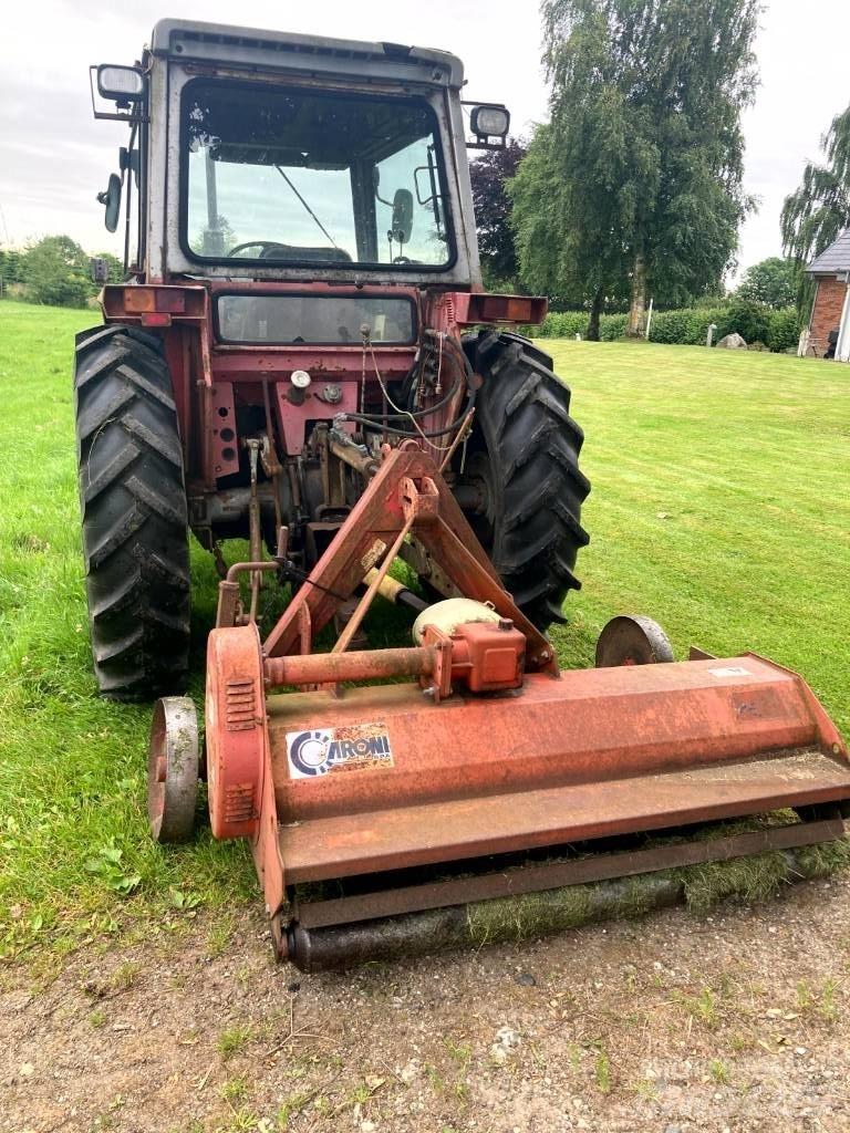 Massey Ferguson 550 Traktori