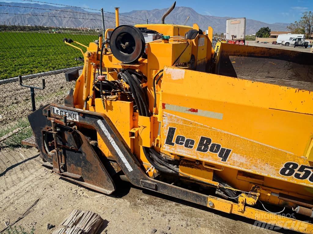 LeeBoy L 8500 Asfalta klājēji